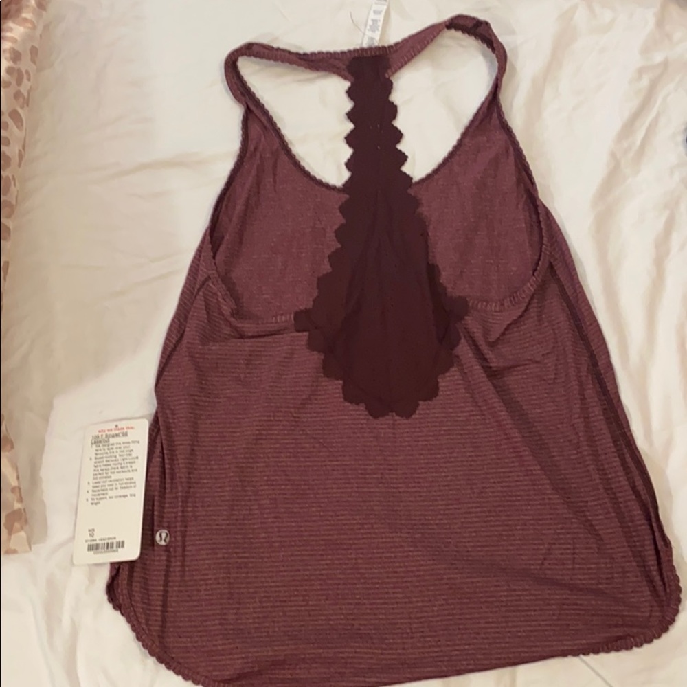 - Lululemon singlet